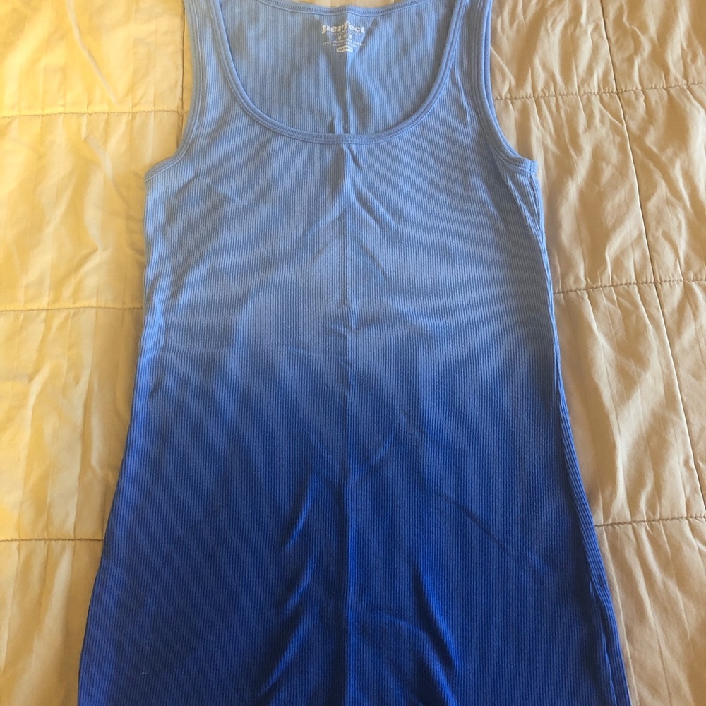 Old Navy blue ombré tank